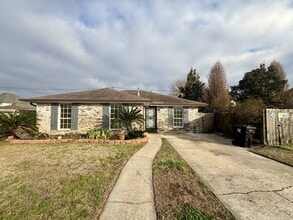 Building Photo - 3617 Charles Dr