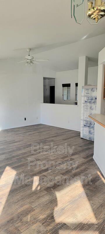 Building Photo - 2263 E Clarene St