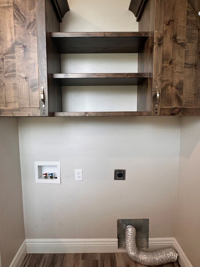 Building Photo - 1505 E 900 S