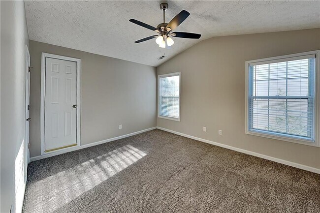 Building Photo - 238 Diamond Valley Pass