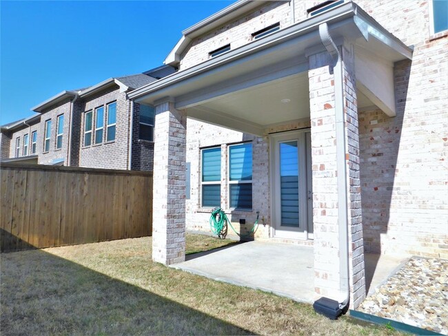 Building Photo - 5520 Liberty Dr
