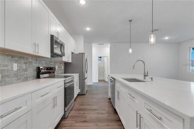 Building Photo - 4272 Winfall Ave