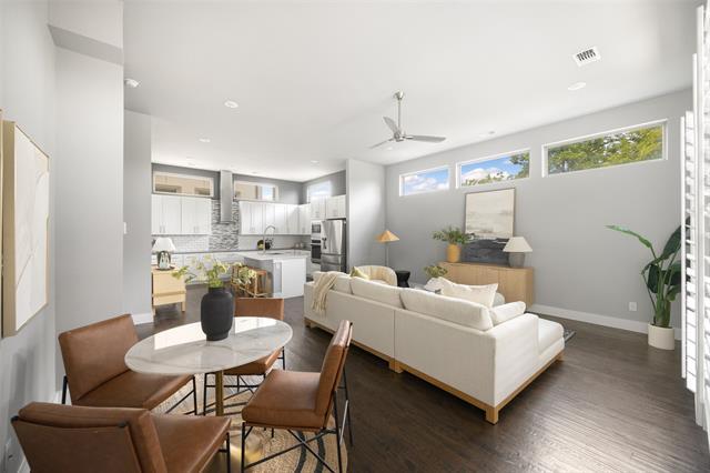 Building Photo - 4226 Roseland Ave