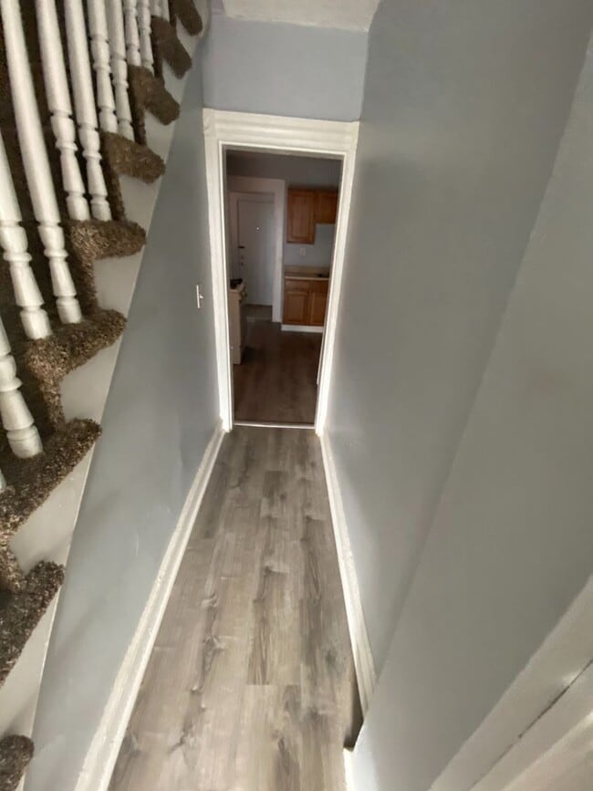 Building Photo - SINGLE FAMILY HOUSE FOR RENT