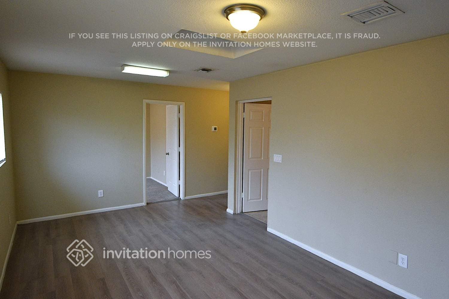 Building Photo - 4126 N Mitchell St