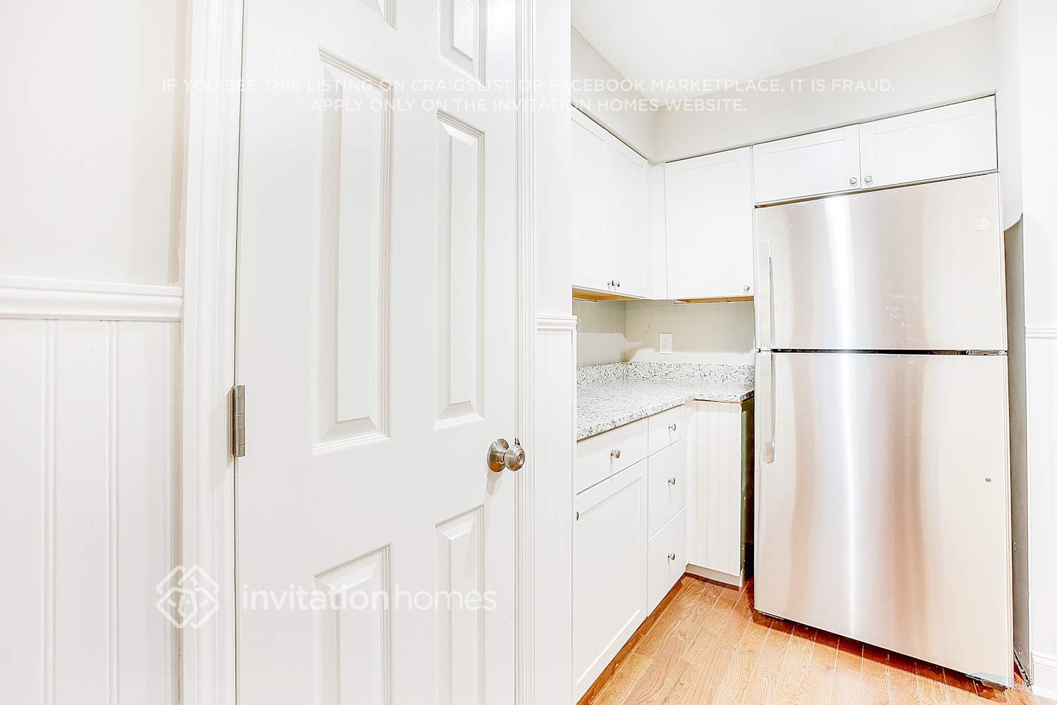 Building Photo - 695 Shore Pl