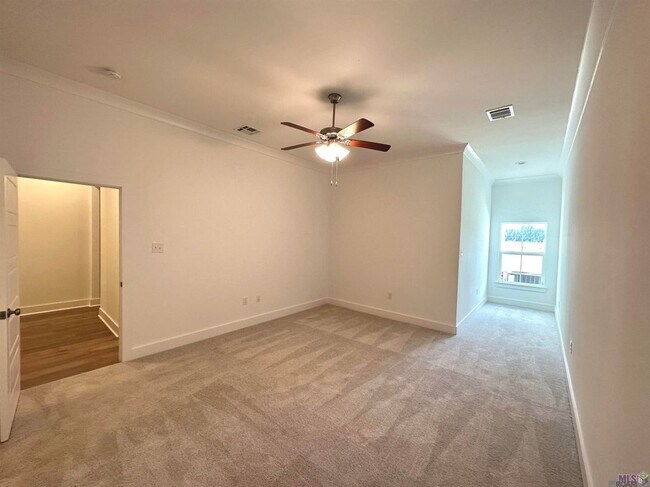 Building Photo - 10144 The Grove Blvd