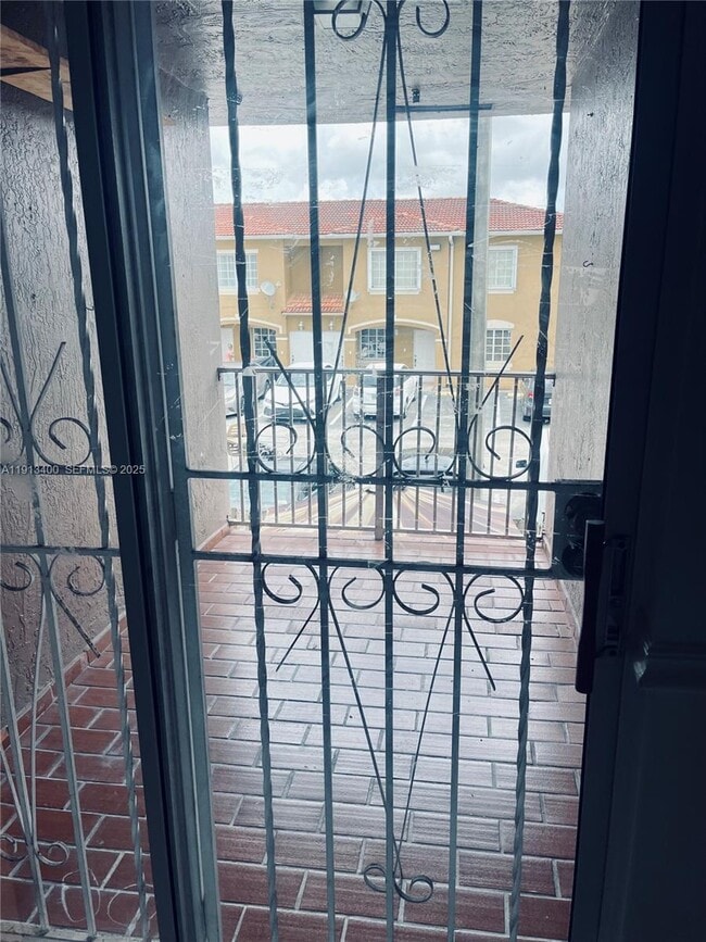 Building Photo - 2925 W 80th St