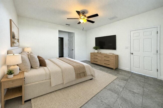 Building Photo - 769 Marion Oaks Pass