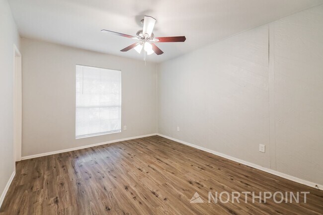 Building Photo - 3 BR/2BA | Newly Renovated Single Family Home | With Garage| Spacious Layout & Modern Upgrades!