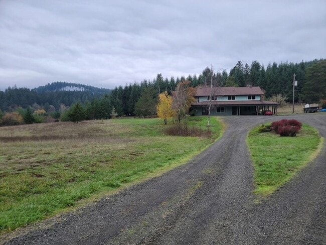 Building Photo - 23601 Labare Rd