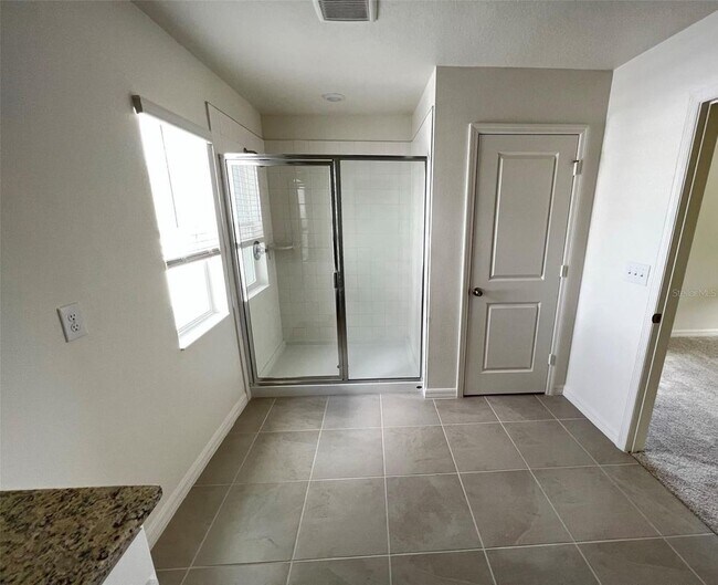 Building Photo - 1208 Papaya Cir.
