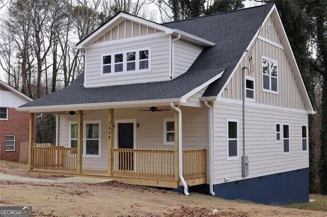 Primary Photo - 3898 King Arthur Rd SW