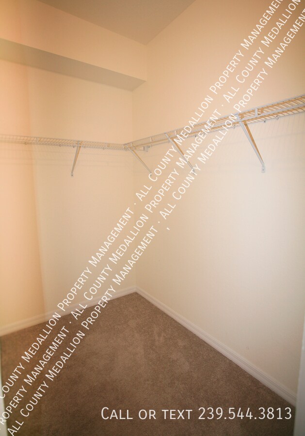 Building Photo - 4155 Bisque Ln