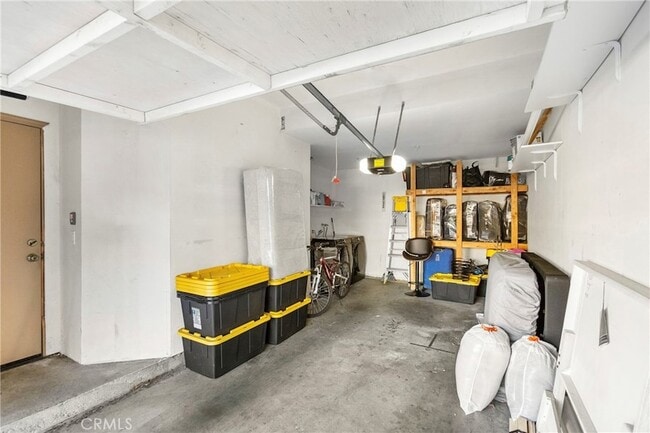 Building Photo - 181 California Ct