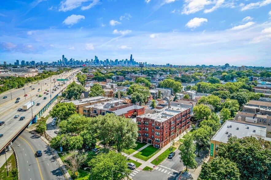 Building Photo - 2453 W Logan Blvd