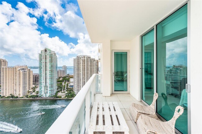 Building Photo - 300 S Biscayne Blvd