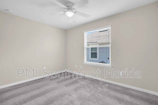 Building Photo - 5025 Skyview Ln