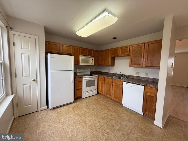 Building Photo - 7137 Wytheville Cir