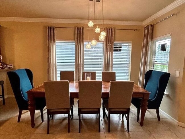 Building Photo - Beautiful 2 story home in Ellis Park