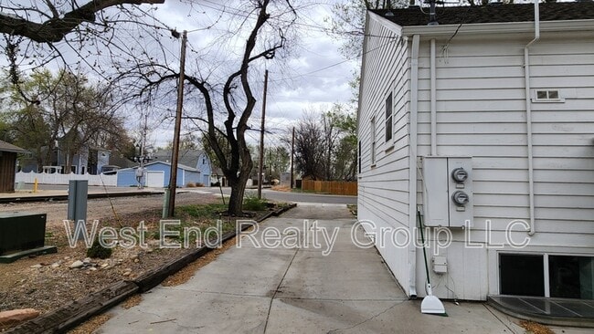 Building Photo - 1023-1029 N Washington Ave