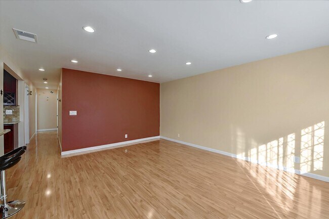 Building Photo - Beautifully Updated Single Family Home with Sparkling Pool