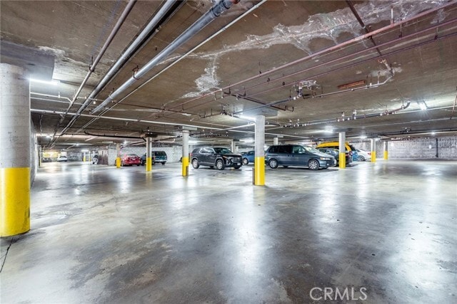 Building Photo - 10260 Plainview Ave