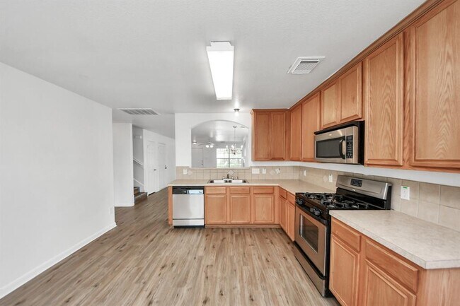 Building Photo - 9638 Brenthaven Springs Ln