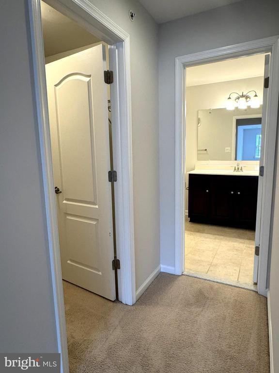 Building Photo - 4812 Dane Ridge Cir