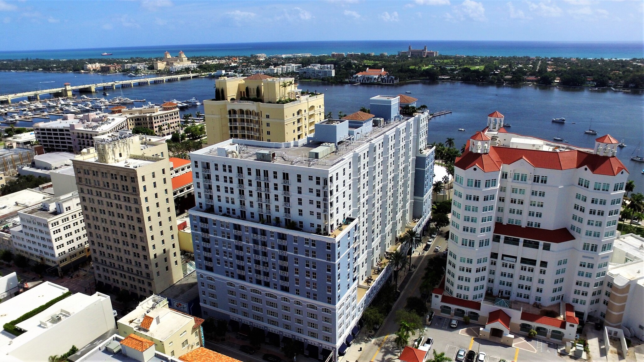 Building Photo - 255 Evernia St