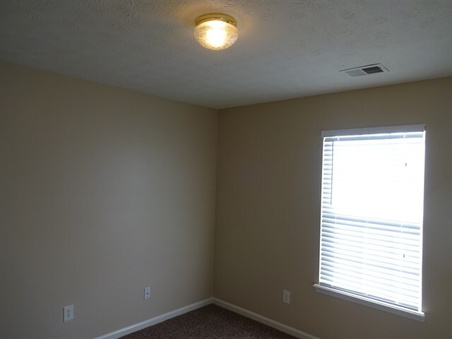 Building Photo - 3041 Lake Park Trl