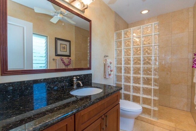 Building Photo - 78-7030 Alii Dr #309