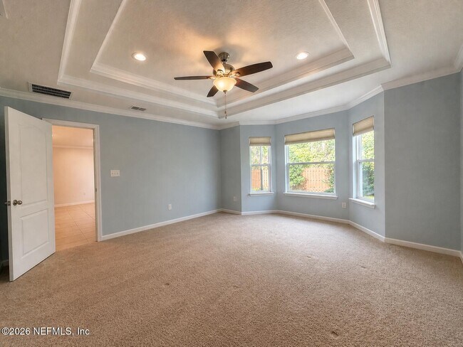 Building Photo - 138 Colorado Springs Way