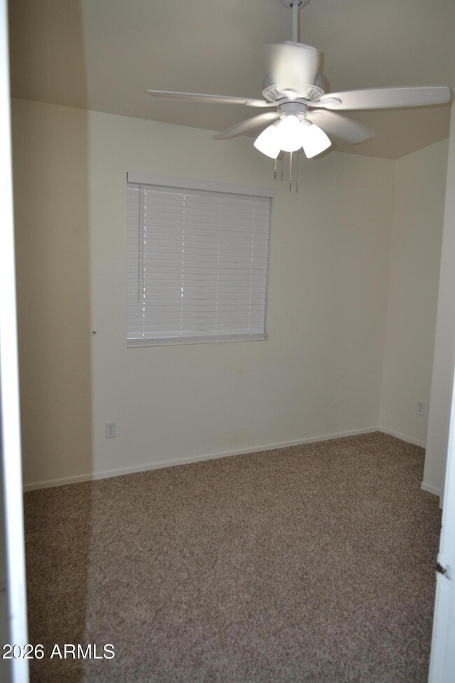 Building Photo - 445 E Osage Ave