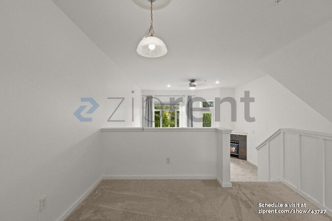 Building Photo - 11570 Stone Ave N