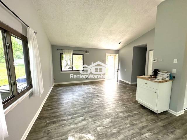 Building Photo - 9456 Sohap Ln
