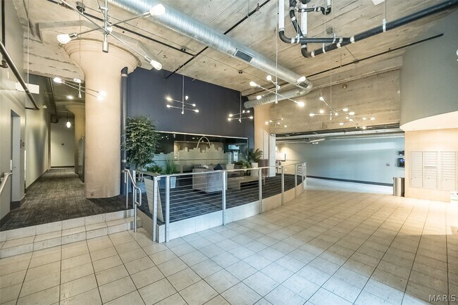 Building Photo - 4100 Forest Park Ave