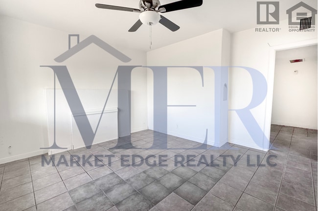 Building Photo - 2Bed/1Bath Home on McDowell/32nd St! $199 MOVE-IN SPECIAL! Ready for Immediate Move-In!