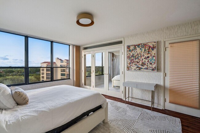 Building Photo - 7217 Promenade Dr