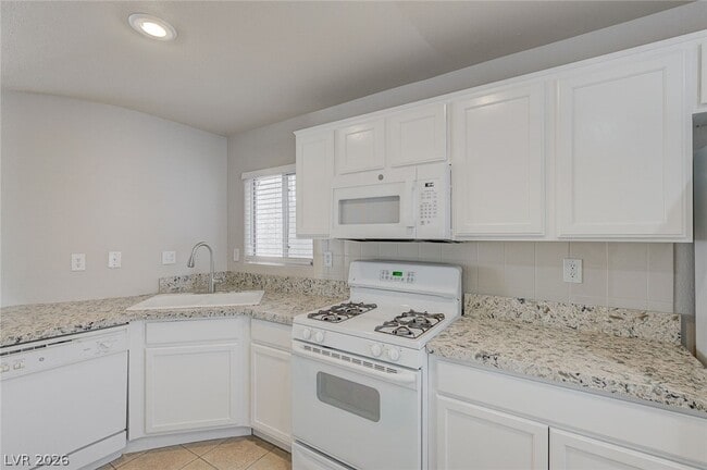 Building Photo - 7476 S Dune Sunflower Ct