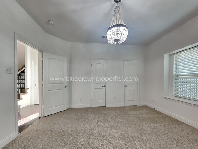 Building Photo - 2065 Pontchartrain Dr