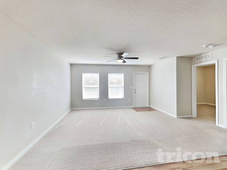 Building Photo - 2491 Stanton Ave