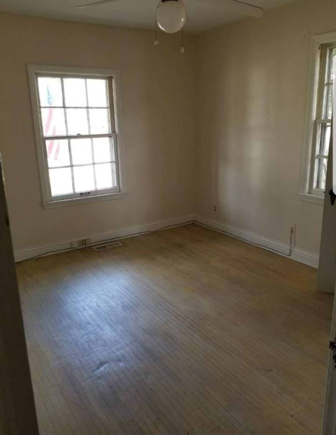 Building Photo - 3834 Massie Ave