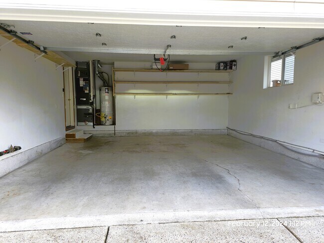 Building Photo - 21138 SW Houston Dr