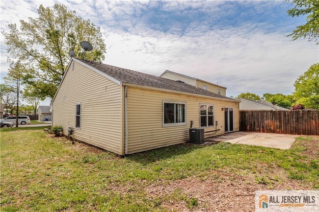 Building Photo - 149 Zwolak Ct