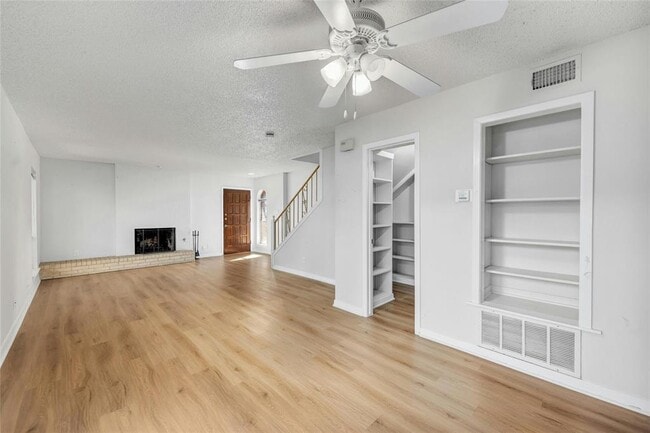 Building Photo - 8102 Ceberry Dr