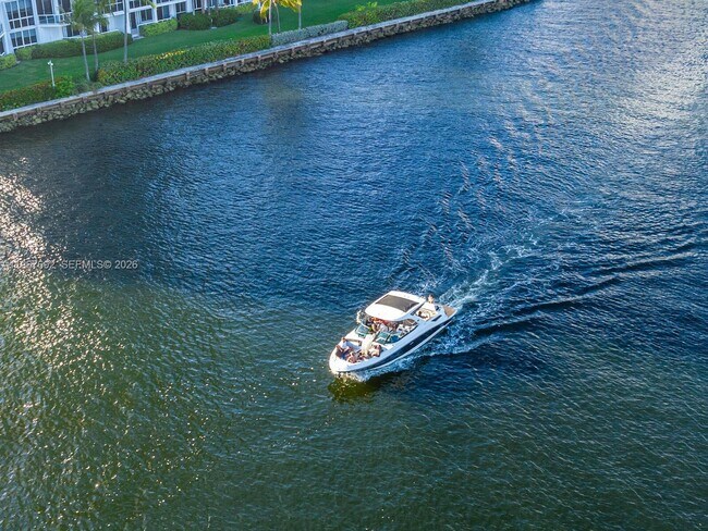 Building Photo - 20505 E Country Club Dr