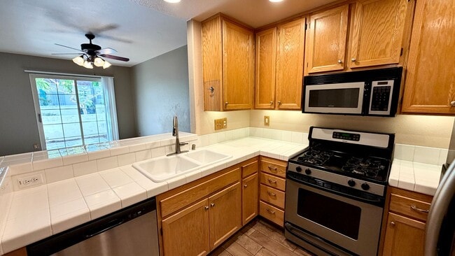 Building Photo - 4006 Craven Rd