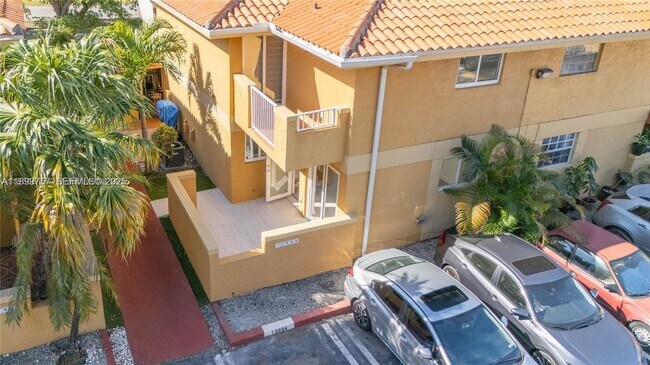 Building Photo - 13900 SW 65th Terrace