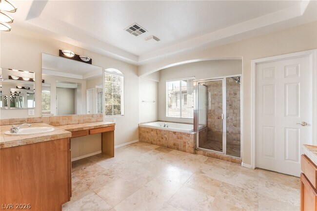 Building Photo - 224 Uccello Dr